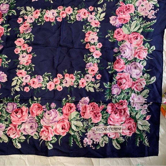 Yves Saint Laurent Floral Scarf brand new - Picture 3 of 7